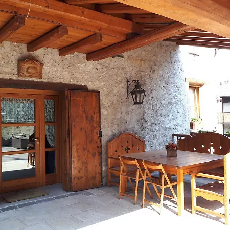 L'involt Mountain Orman Evi
