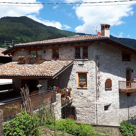 Gerendaház L'involt Mountain